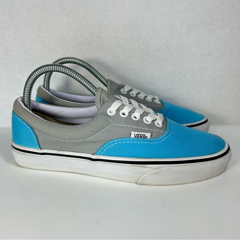 Vans Low Tops Blue/ Grey Skateboard TC6D School Sneakers Shoes; Women’s Size 8